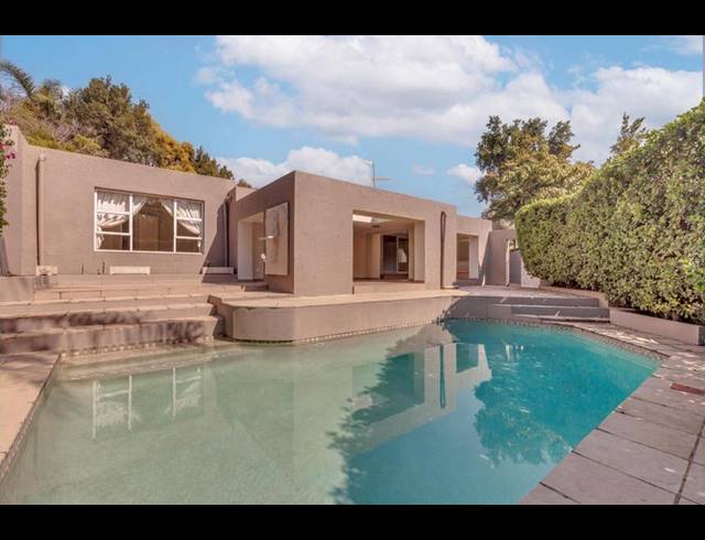 4 BEDROOM HOUSE FOR SALE IN FOURWAYS GARDENS
